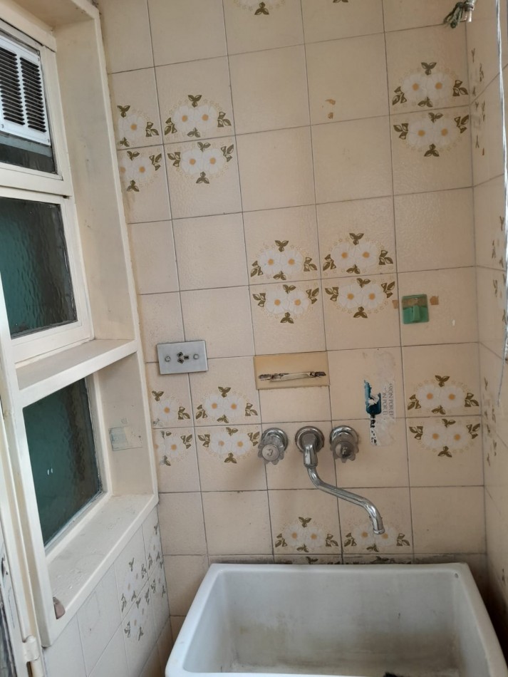 2 ambientes. Apto profesional