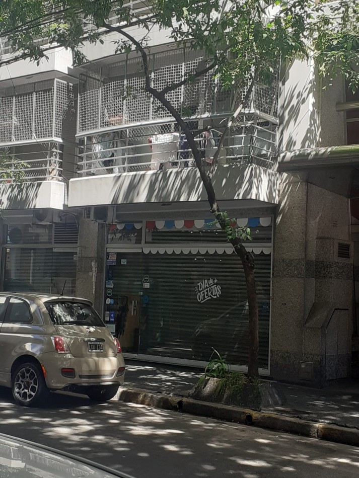 Local en alquiler en Laprida y Arenales
