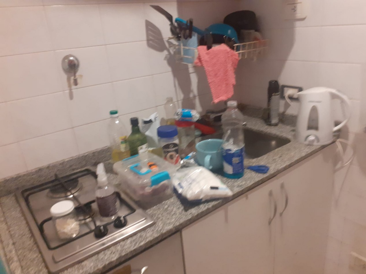 Local en alquiler en Laprida y Arenales