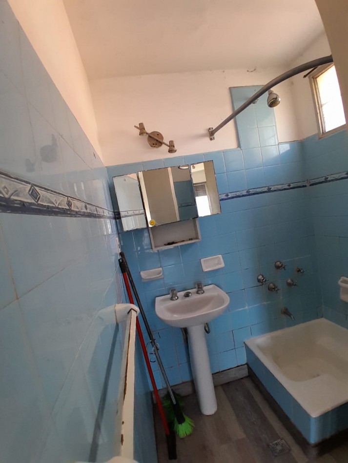 Monoambiente con balcon