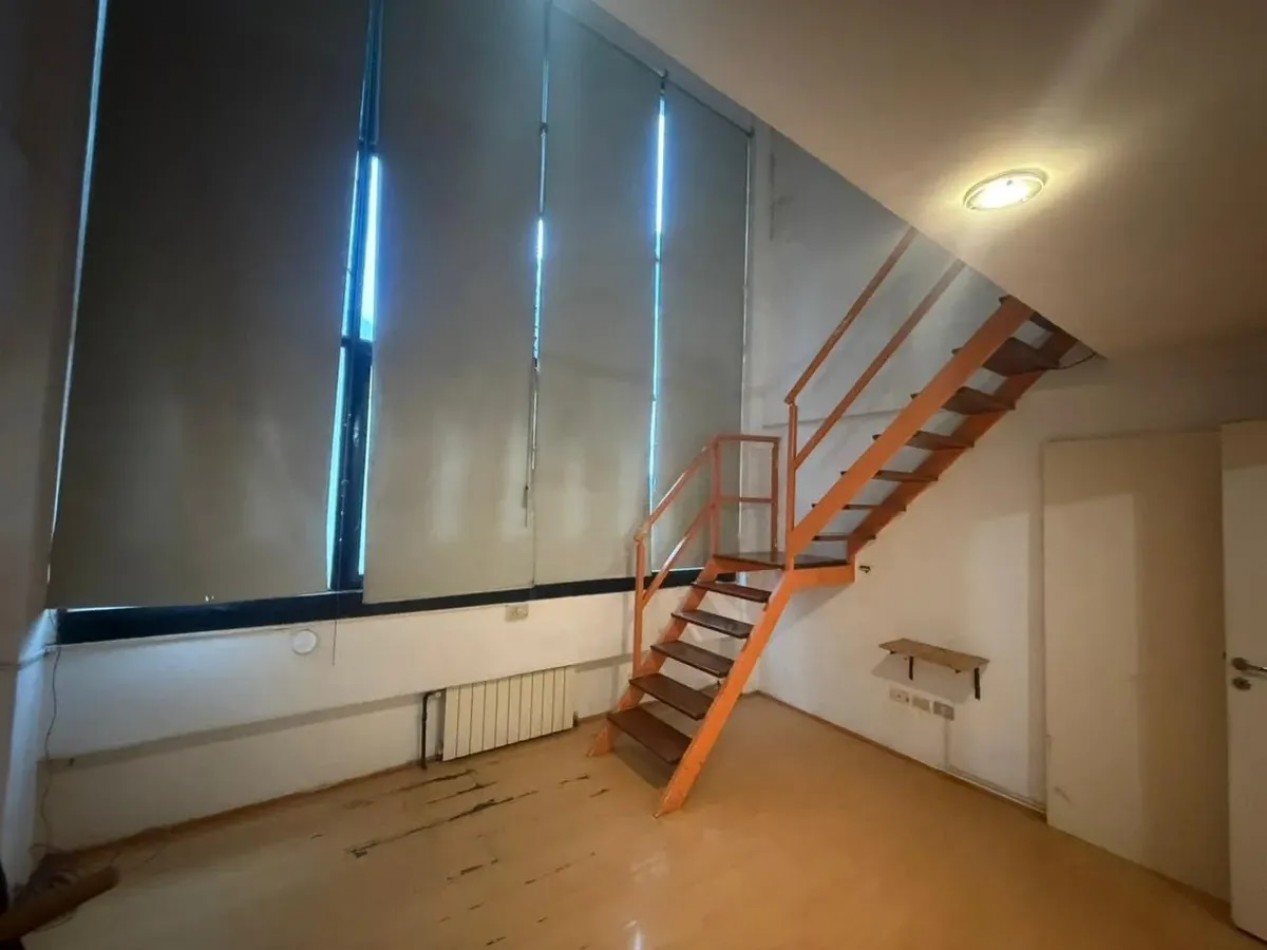 Tipo Loft, muy luminoso