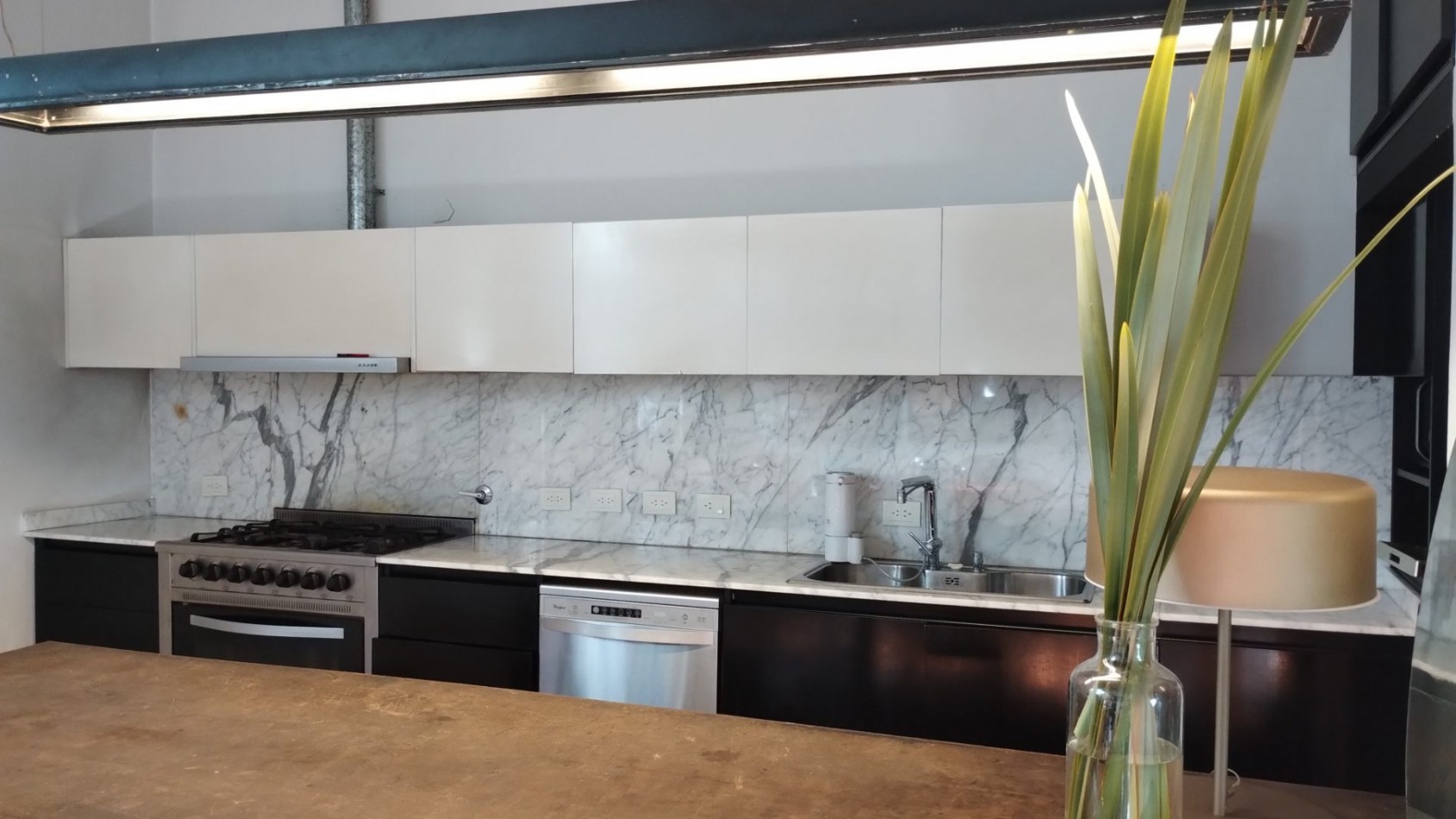 Imponente Casona de Autor + Local Comercial | Terraza