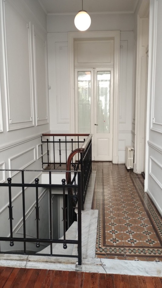 Imponente Casona de Autor + Local Comercial | Terraza