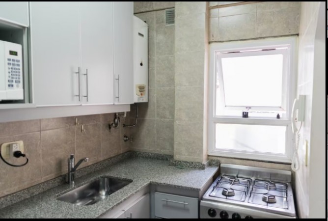 Departamento amoblado. Cercano al hospital Italiano