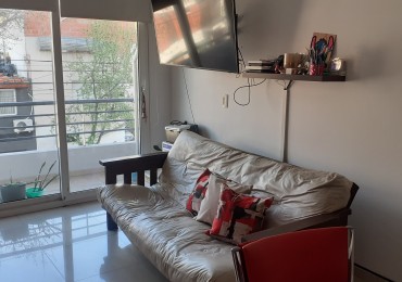 Monoambiente con balcón y SUM