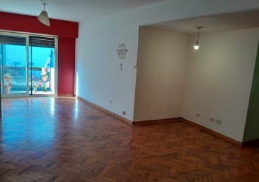Amplio Monoambiente con balcon